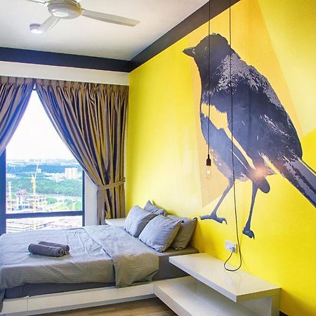 Holi Southkey Art Suite Johor Bahru Room photo