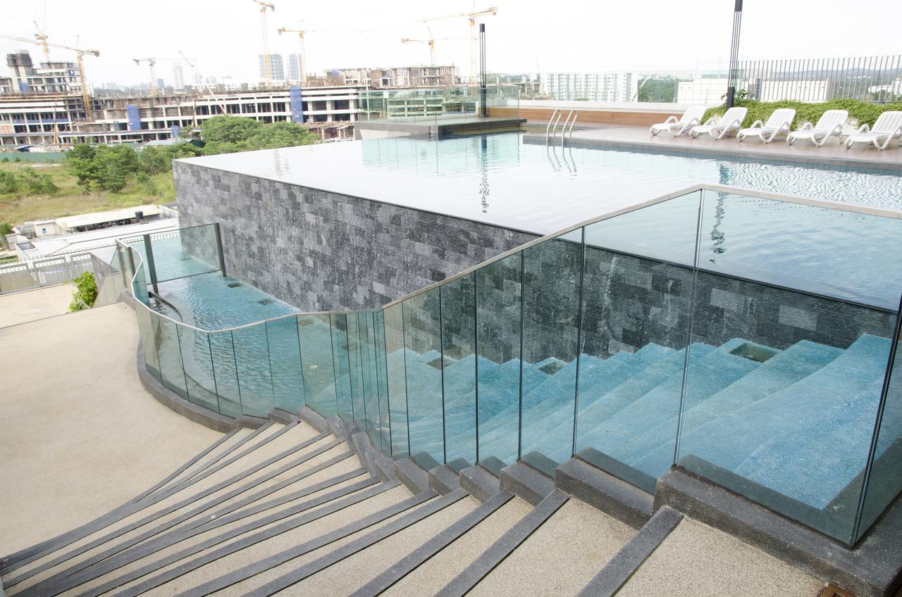 Holi Southkey Art Suite Johor Bahru Exterior photo