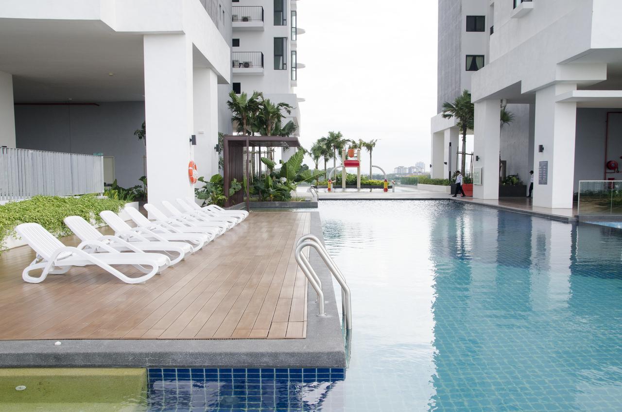 Holi Southkey Art Suite Johor Bahru Exterior photo