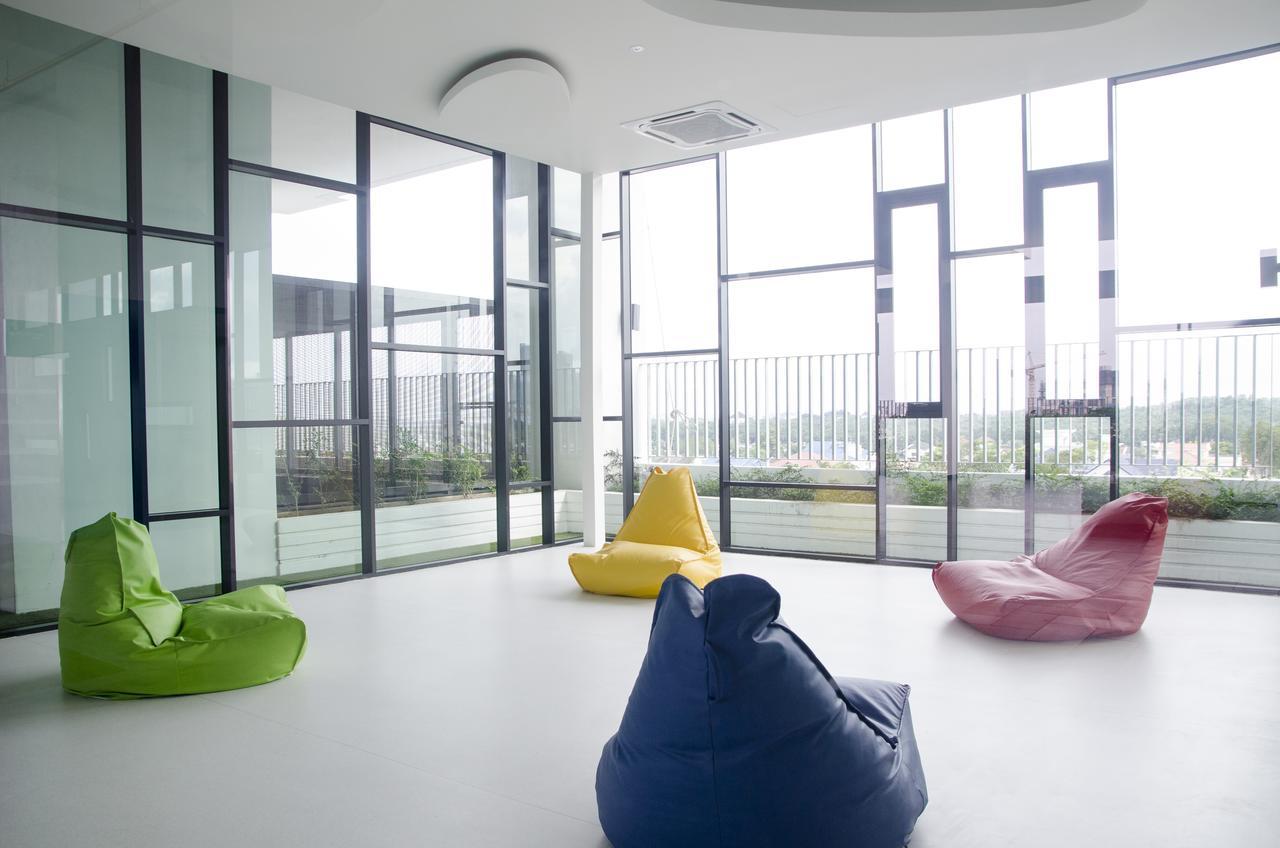 Holi Southkey Art Suite Johor Bahru Exterior photo