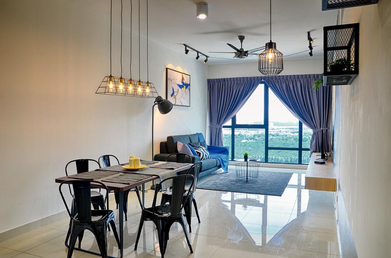 Holi Southkey Art Suite Johor Bahru Exterior photo