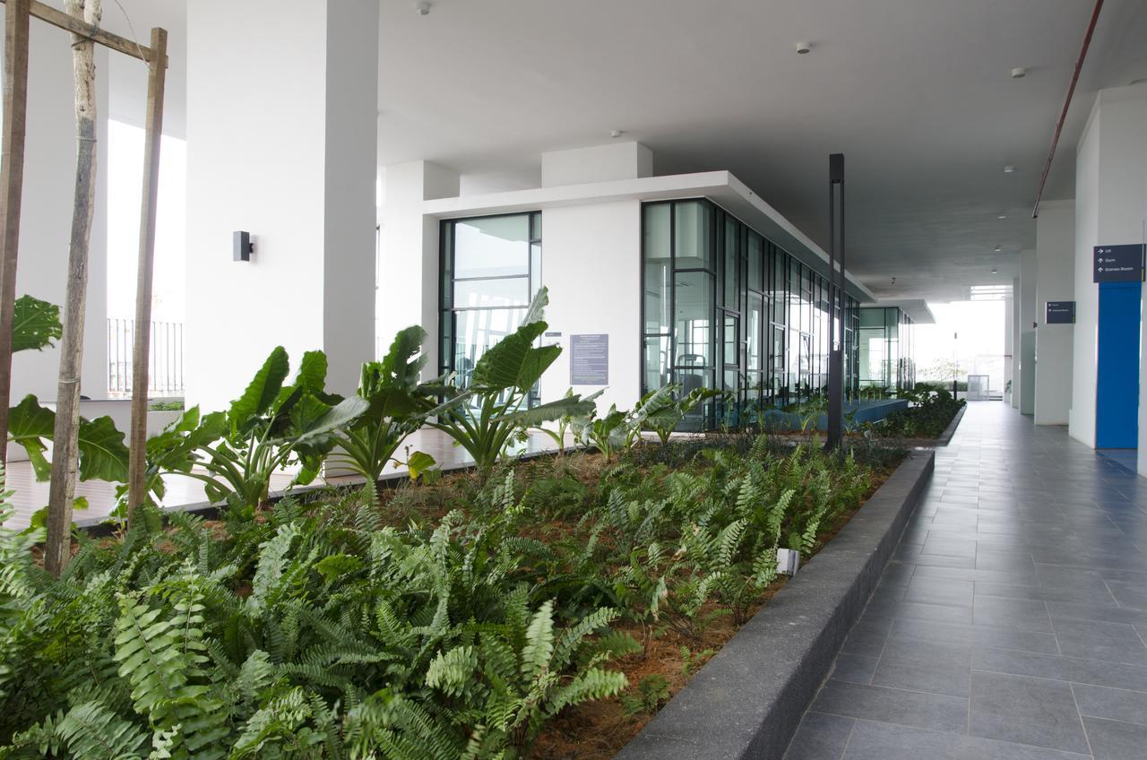 Holi Southkey Art Suite Johor Bahru Exterior photo