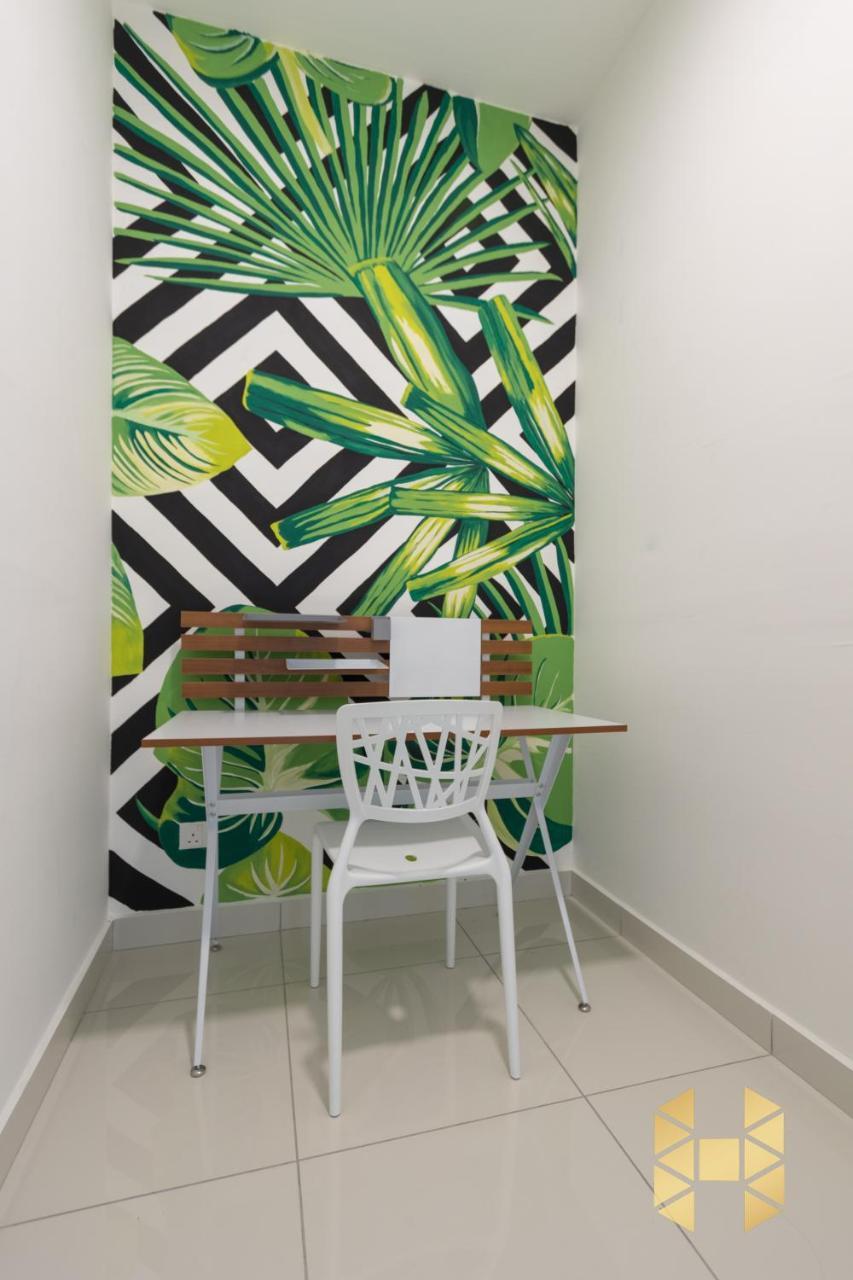 Holi Southkey Art Suite Johor Bahru Exterior photo
