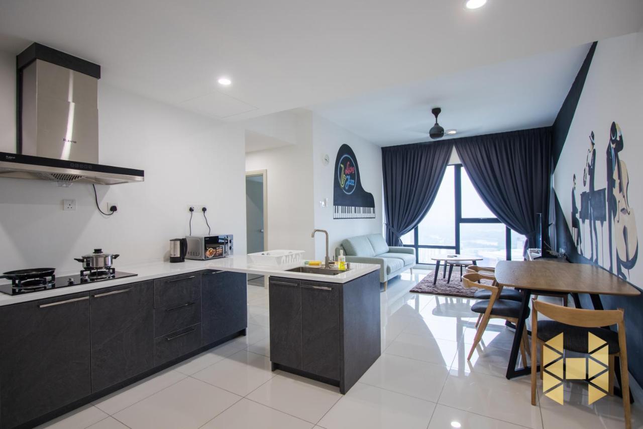 Holi Southkey Art Suite Johor Bahru Exterior photo